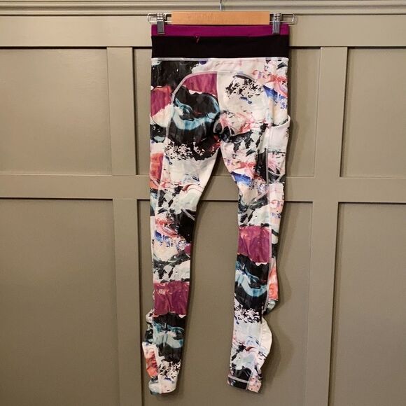 Lululemon Speed Tight III Full-On Luxtreme Pigment Wave Multi / Black / Plum 4 - Picture 6 of 12